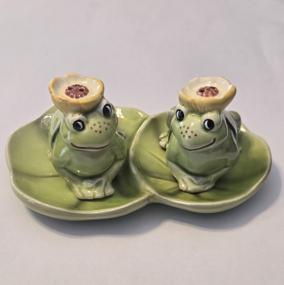 Josef Originals Other - Vintage Frog Salt and Pepper Shakers.